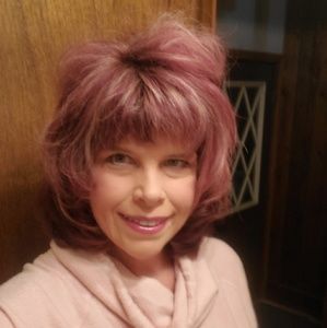 Meet your Posher, Angela